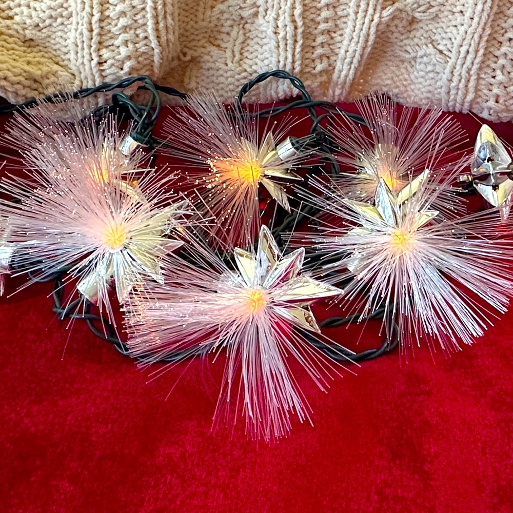 Vintage Fiber-optic lights. Star shaped, twinkle or steady.Twinkle bulb included